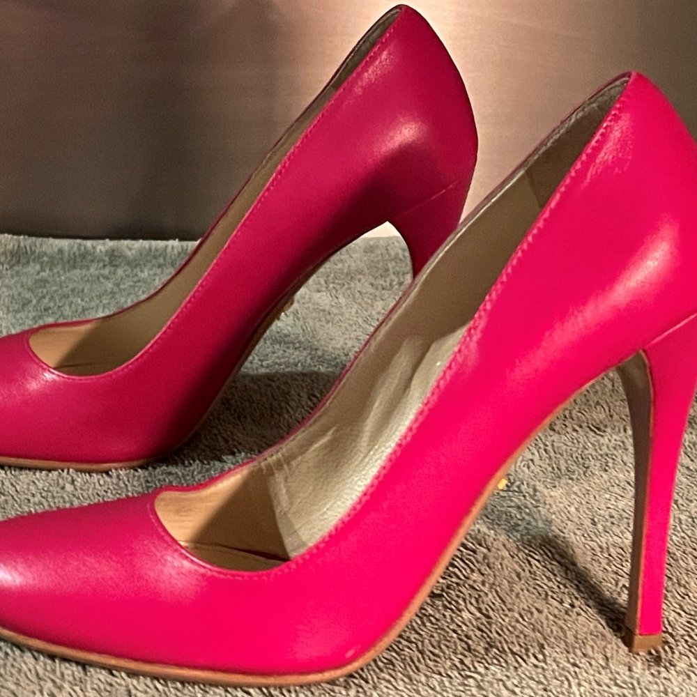 NEW Authentic Prada Leather Pumps Heels Shoes - Fuchsia Pink - Size 6